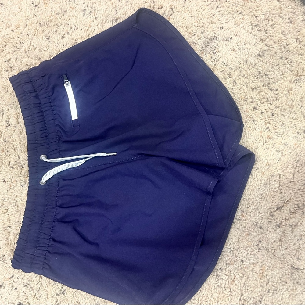 Vuori Clementine 2.0 Athletic Shorts-4 inch- sz S